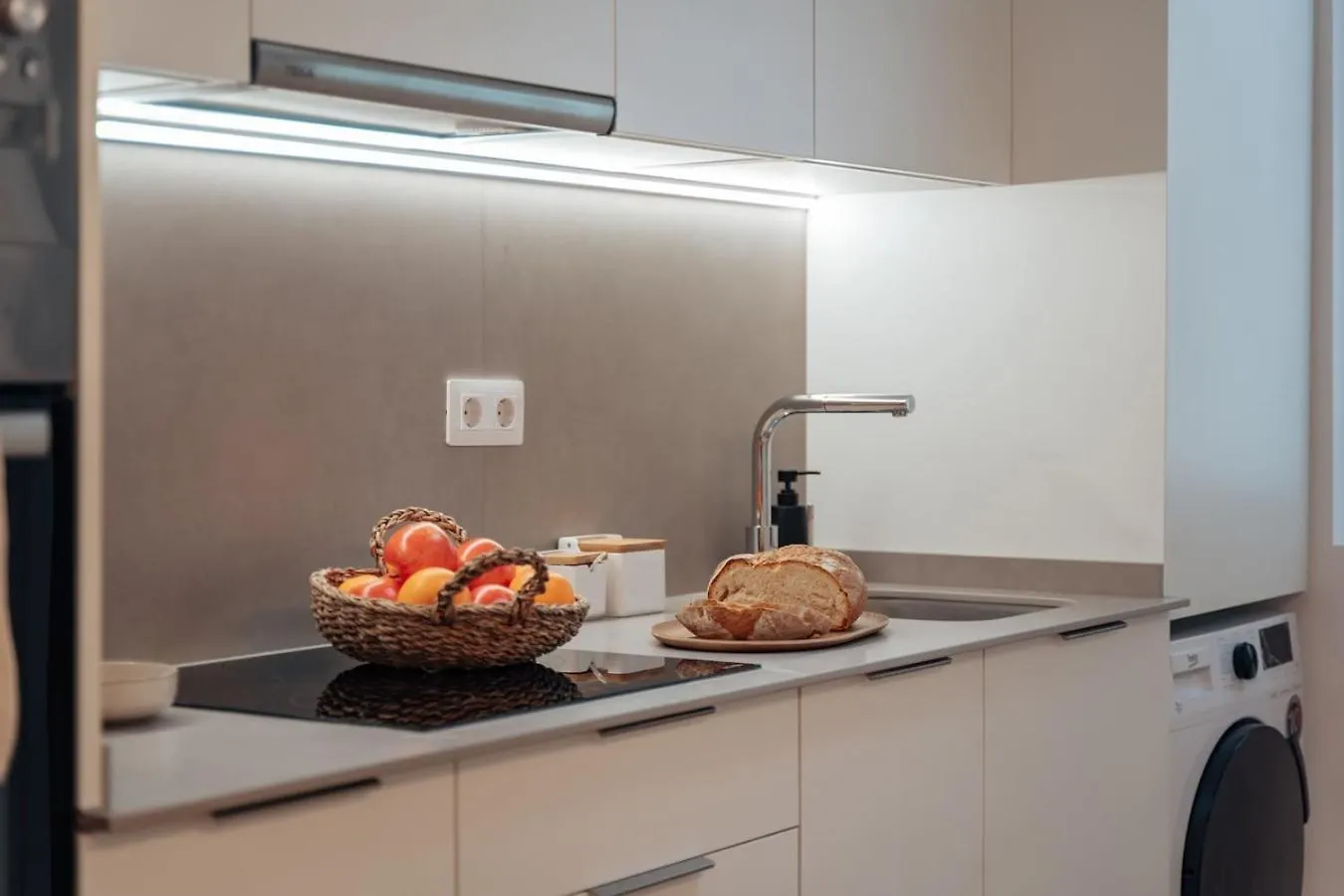 Casa Lennon Apartment Barcelona 0*,  Spain