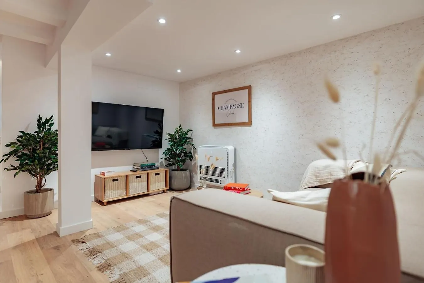 バルセロナCasa Lennonアパートメント 0*, バルセロナ スペイン